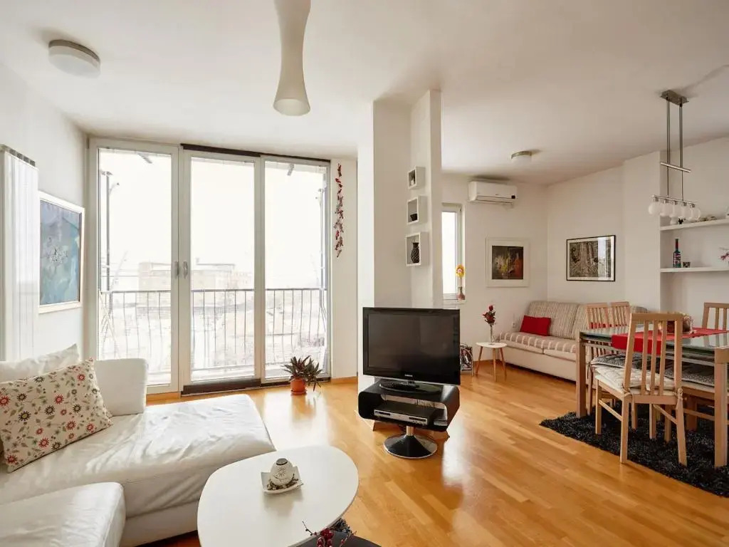 Luxury Apartment Near City Center