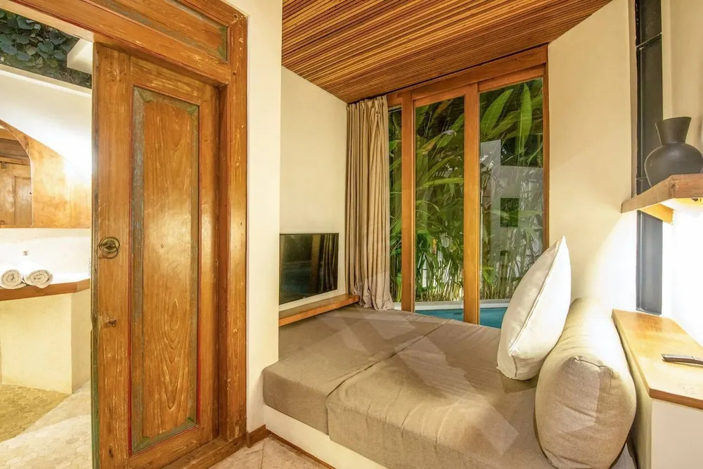 BA Villa 4 1BR Lush 1-br Villa With Pool 4 Mins to Echo Beach