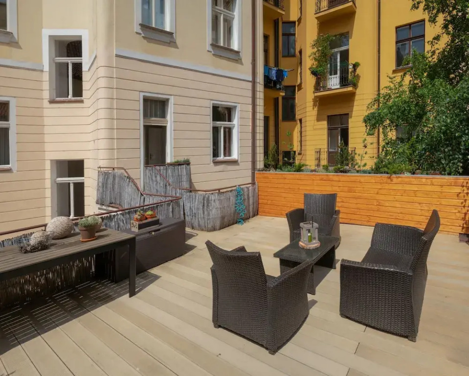 Mordecai 12 Apartments by Adrez