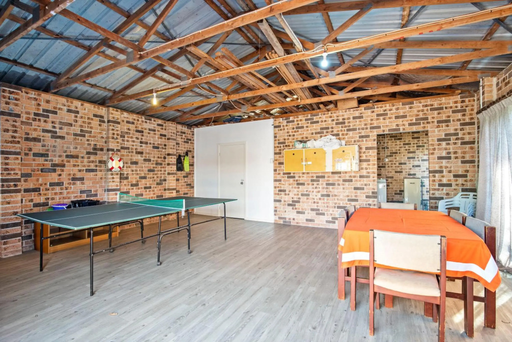 Blue Haze- Pet friendly- Big outdoor living area with a BBQ