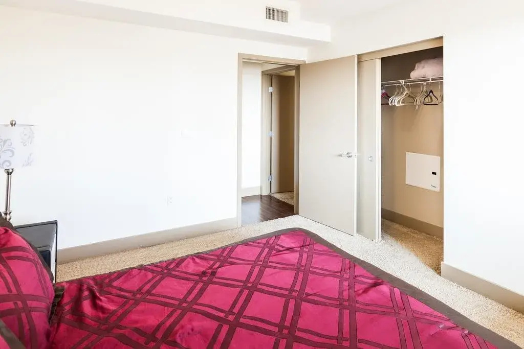Heaven on Hollywood Boulevard Furnished Apartments