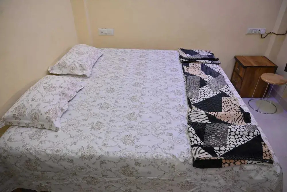 New Kashi Paying Guest House By GRB