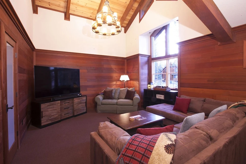 Northstar Luxury Lodgepole 4 Bedroom Home by RedAwning