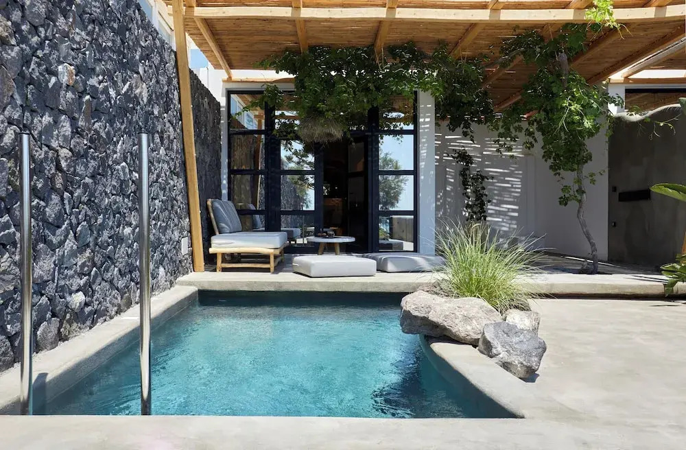 Oscar Beachfront Suites