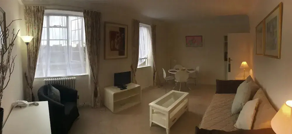 Elegant & Bright English Style 1 Bed Hyde Park