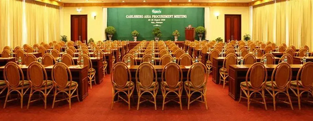 Hotel Taj Galaxy