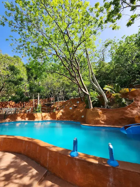 Lenca world Hotel