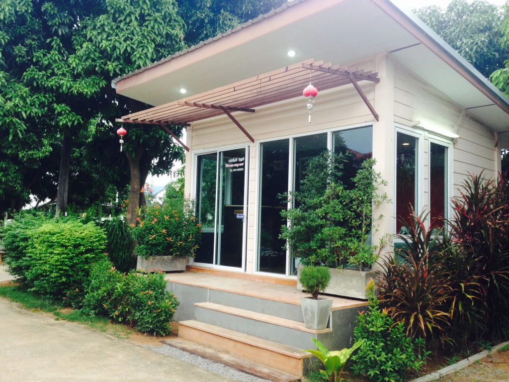 Phetnamneung Resort