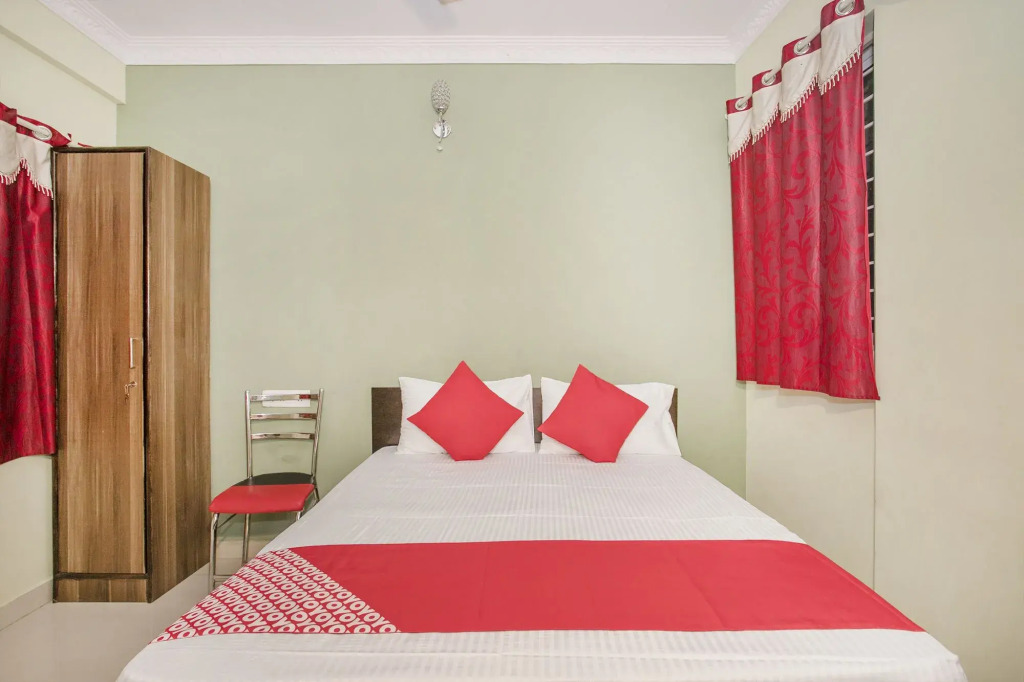 OYO Flagship 10363 Sri Balaji Guest House & Restaurent