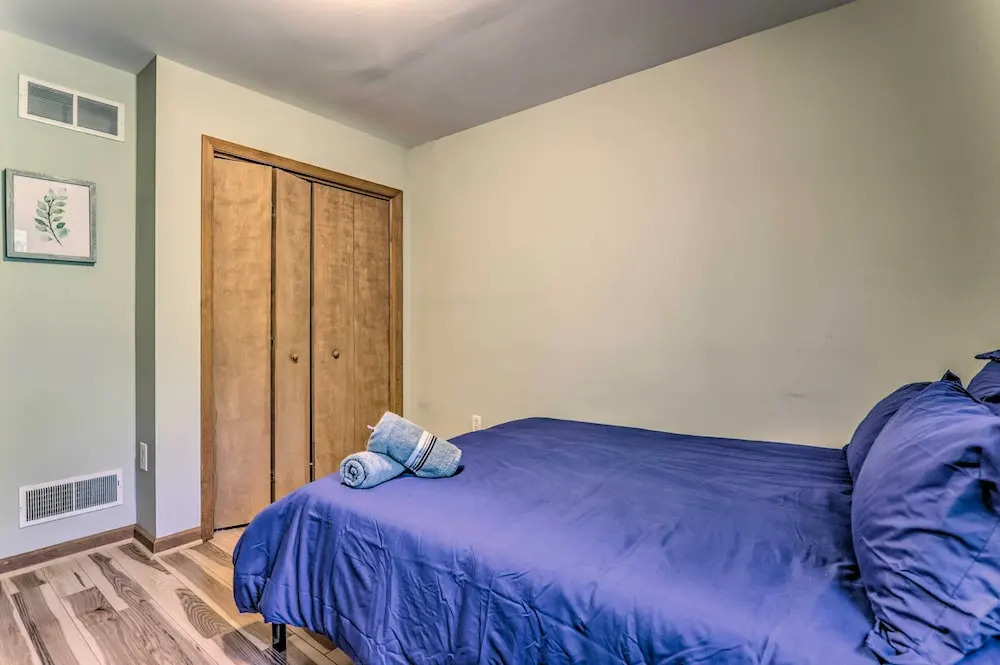 Poconos Retreat w/ Game Room, Hot Tub, & Sauna!