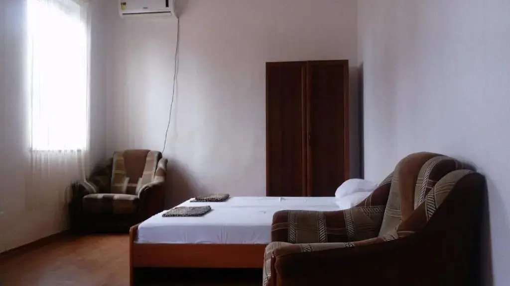 Guest house on Morskaya 7