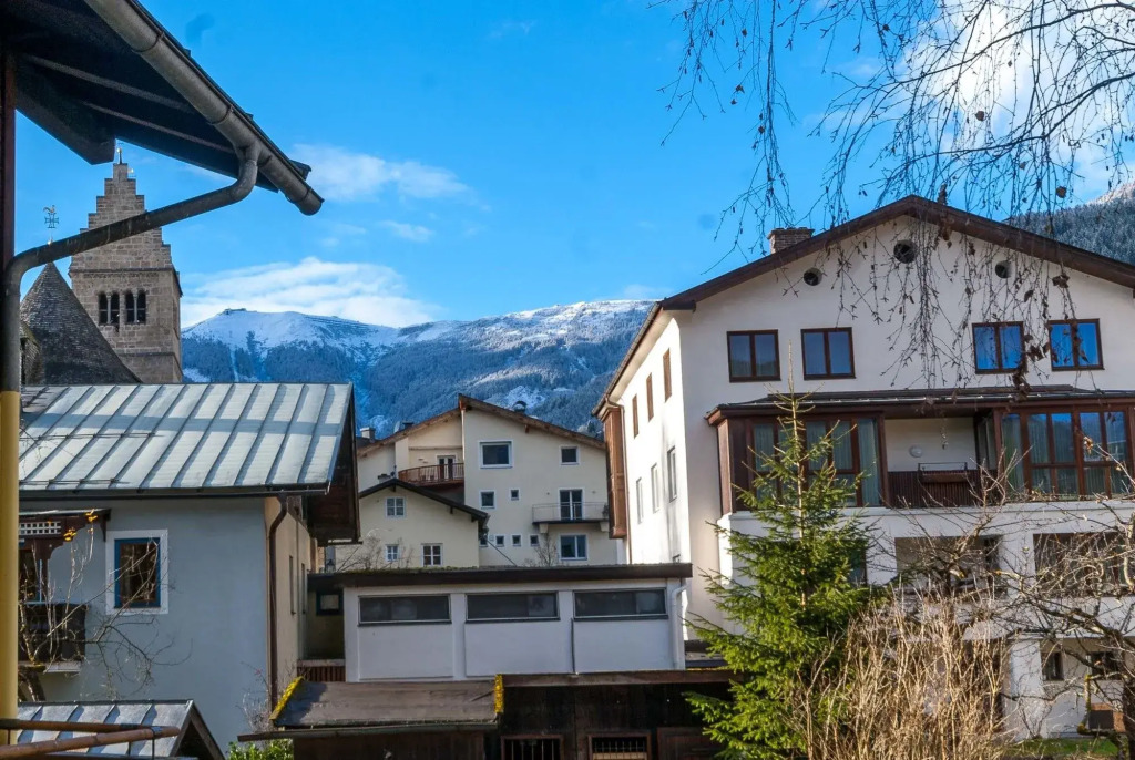 Ski-n-Lake City Apartments