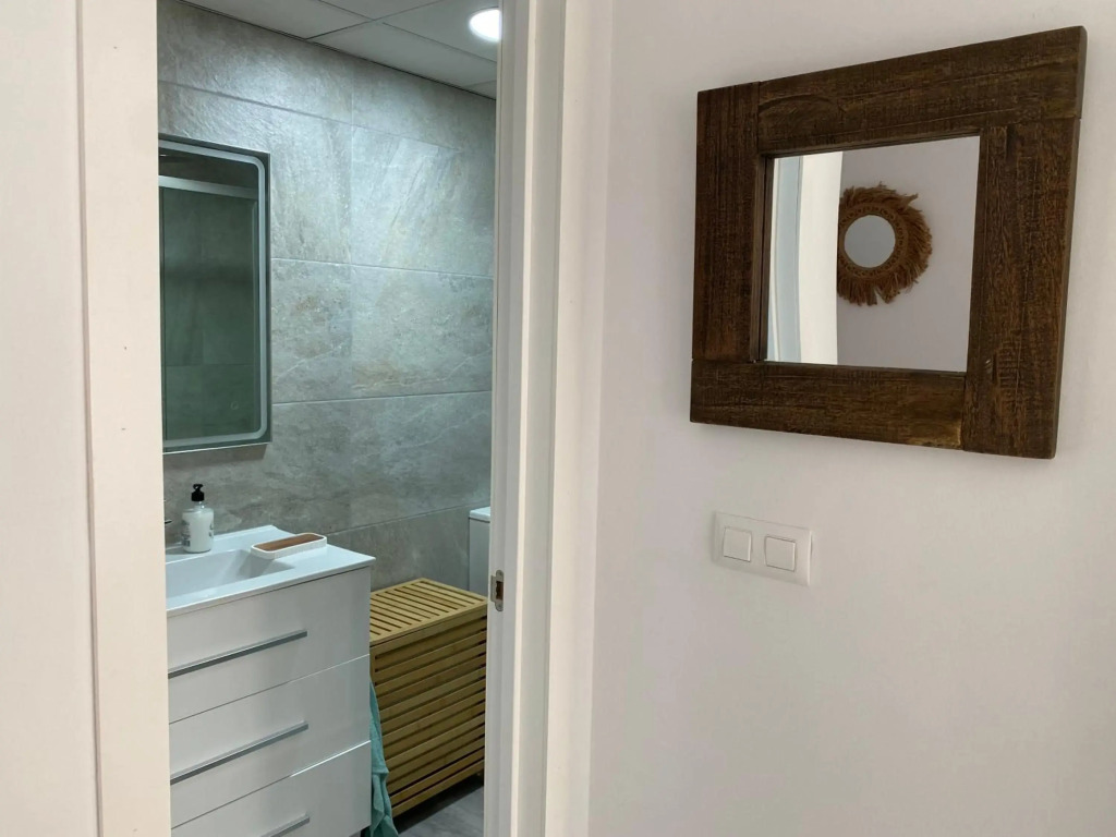 Apartamento en Rota con piscina y parking junto al mar