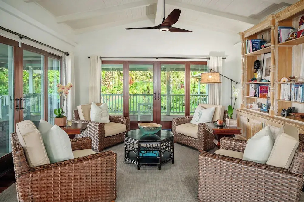 Secret Beach House in Kilauea