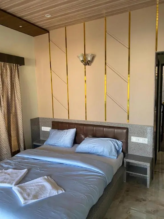 Mount Bungalows- 3 BHK-PVT POOL-LUXURY-SCENIC