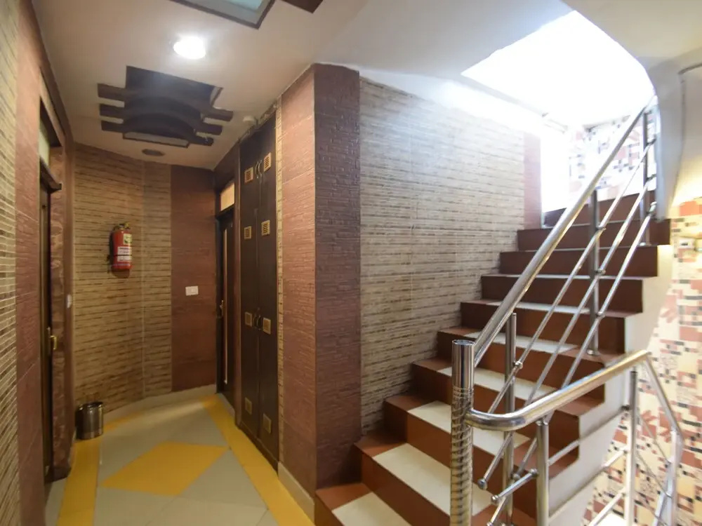 OYO 11637 Hotel Novelty