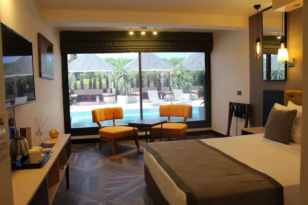 Enki Royal Cesme Hotel