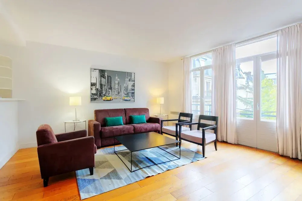 Parc Monceau - Courcelles Apartment
