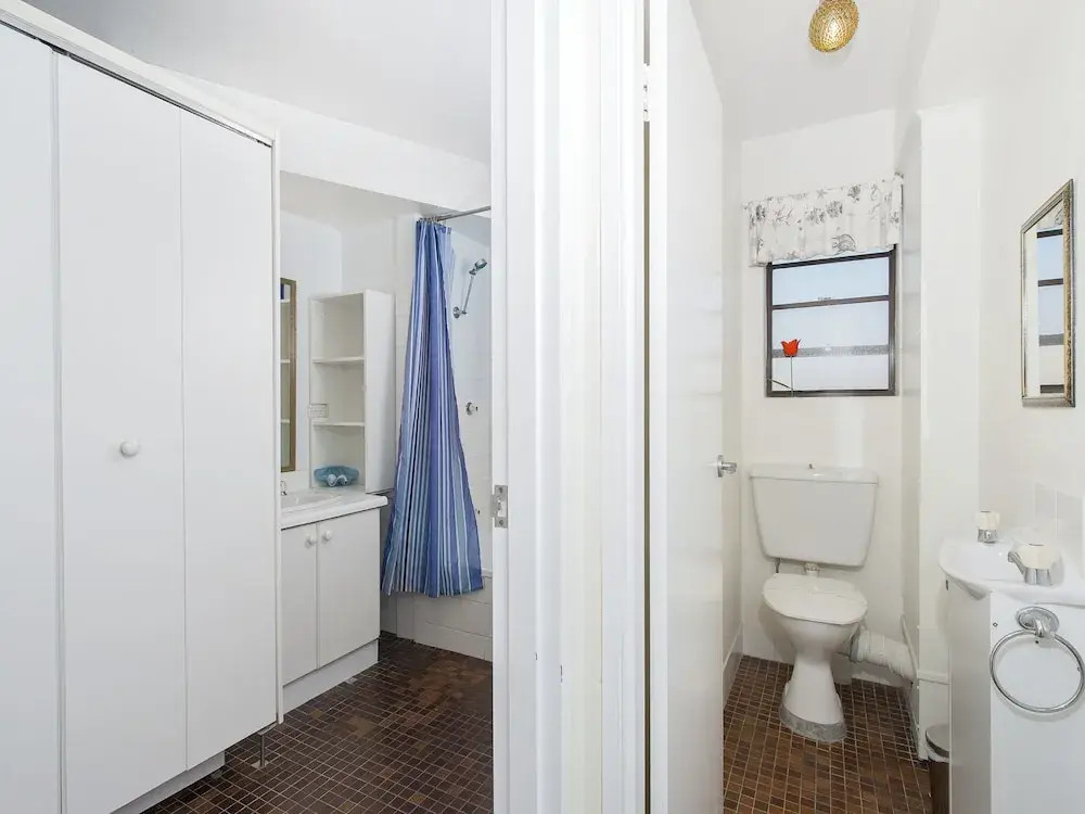 Intrepid, Unit 8/3 Intrepid Close