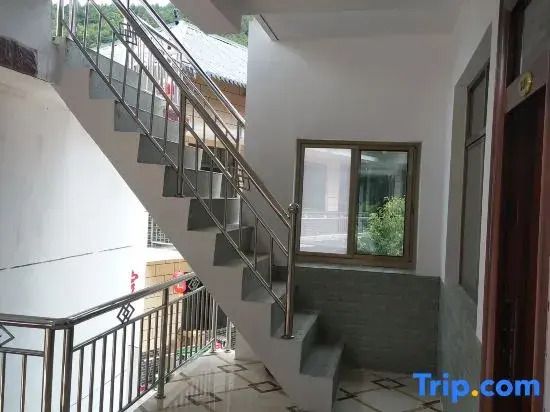 Tianshui Keyuanju Homestay (Maiji Mountain Scenic Area)