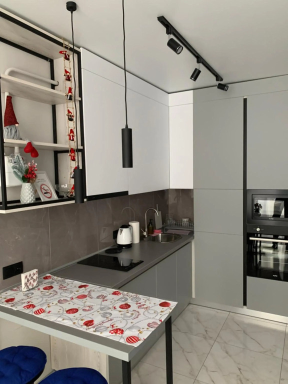 MAKSIM Modern Apartment