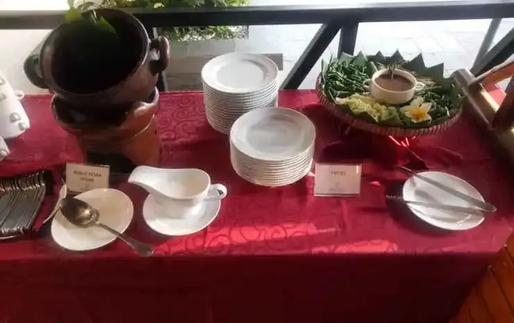 Triizz Hotel Semarang