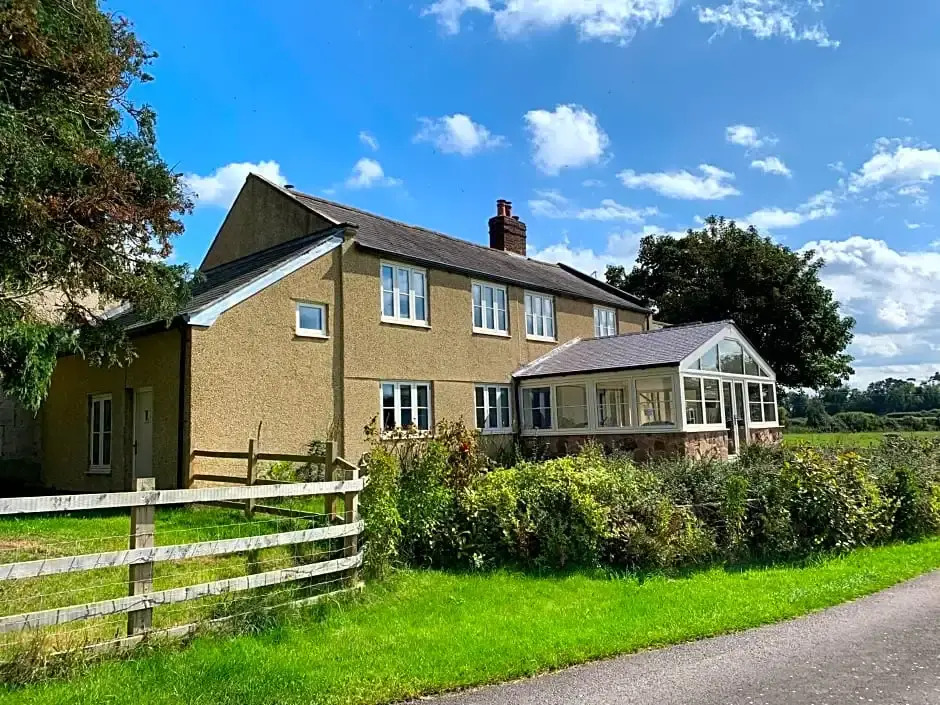 Farmhouse studio near Shrewsbury