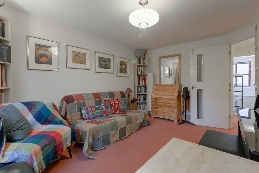 1 Bedroom Garden Flat in Bethnal Green