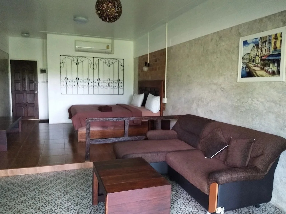 Chanthaburi Garden Hotel