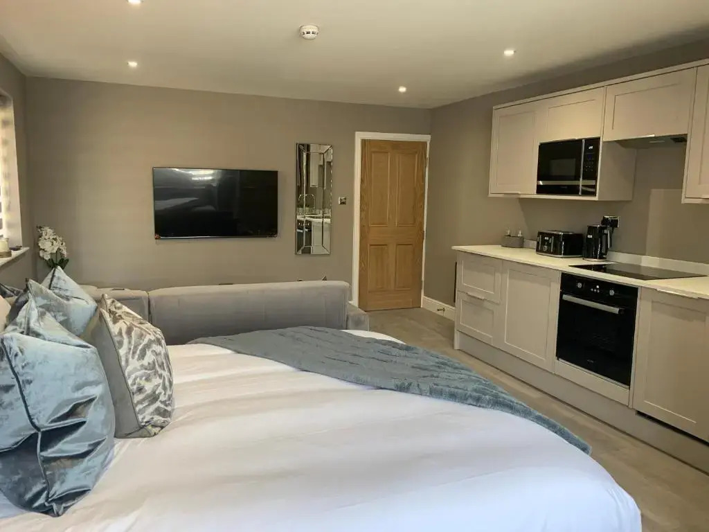 Willshaw Suites for families over 25 only