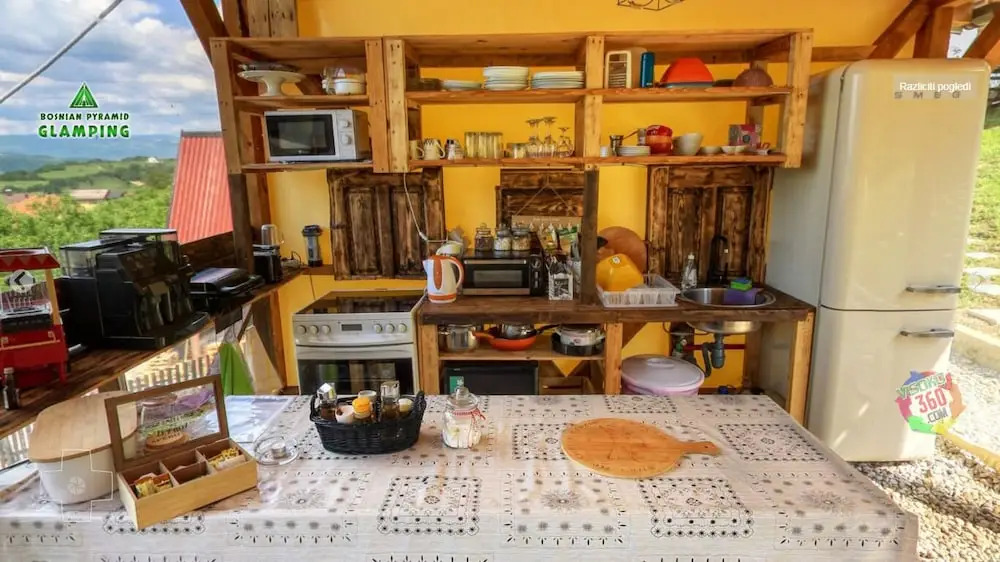 Bosnian Pyramid Glamping