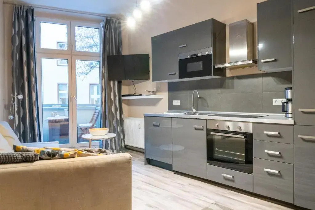 Upmarket Studio with Balcony in Friedrichshain