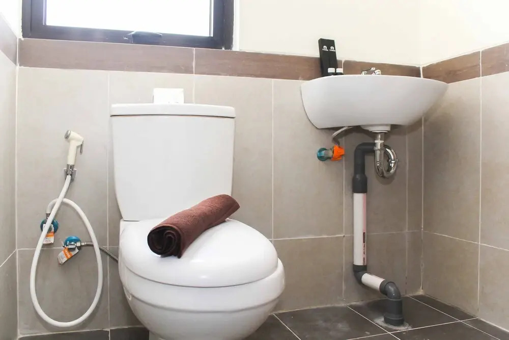 Comfort Living and Minimalist 2BR at Meikarta Apartment
