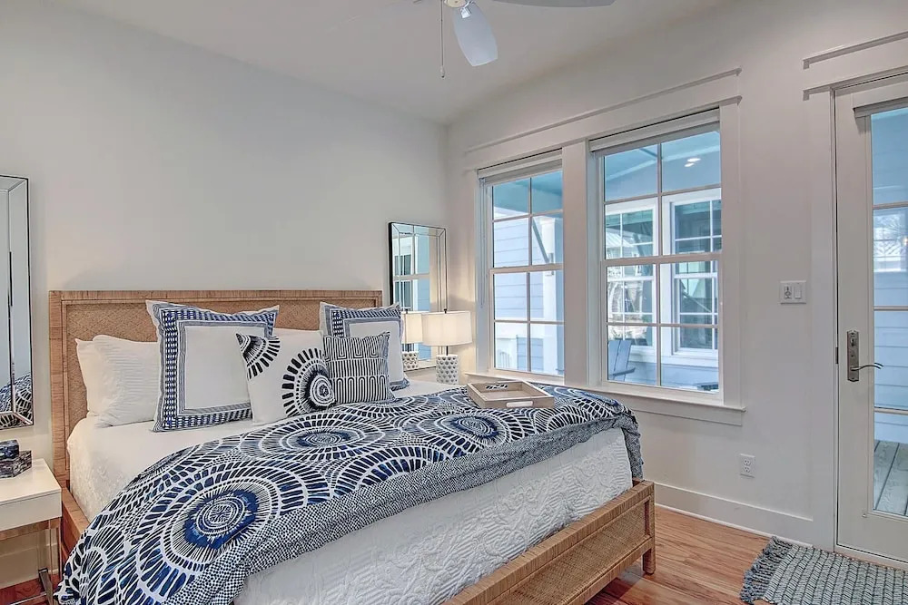 Capella at the Shore 208 RO