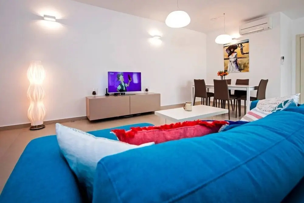 Lovely Luxury 2-bed Apartment in Rovinj
