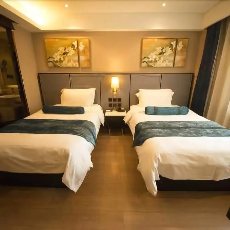 Yitel Hotel