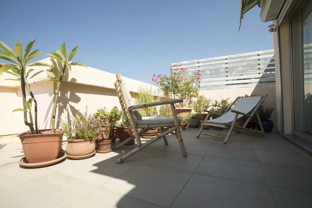 Sasson & Co Luxury Roof by Rothschild