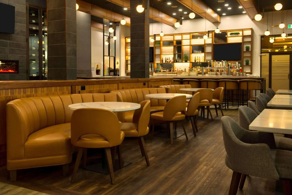 Radisson Hotel & Suites Fort McMurray