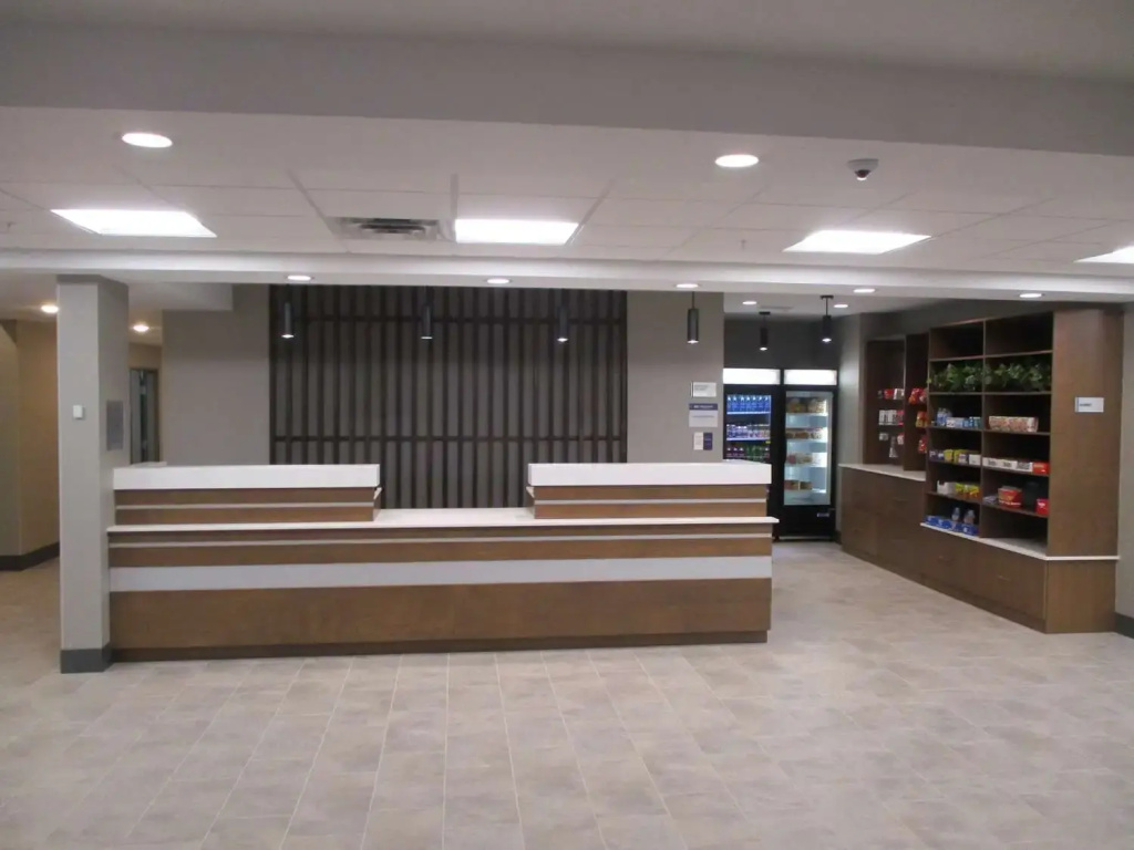 Best Western Plus Isanti