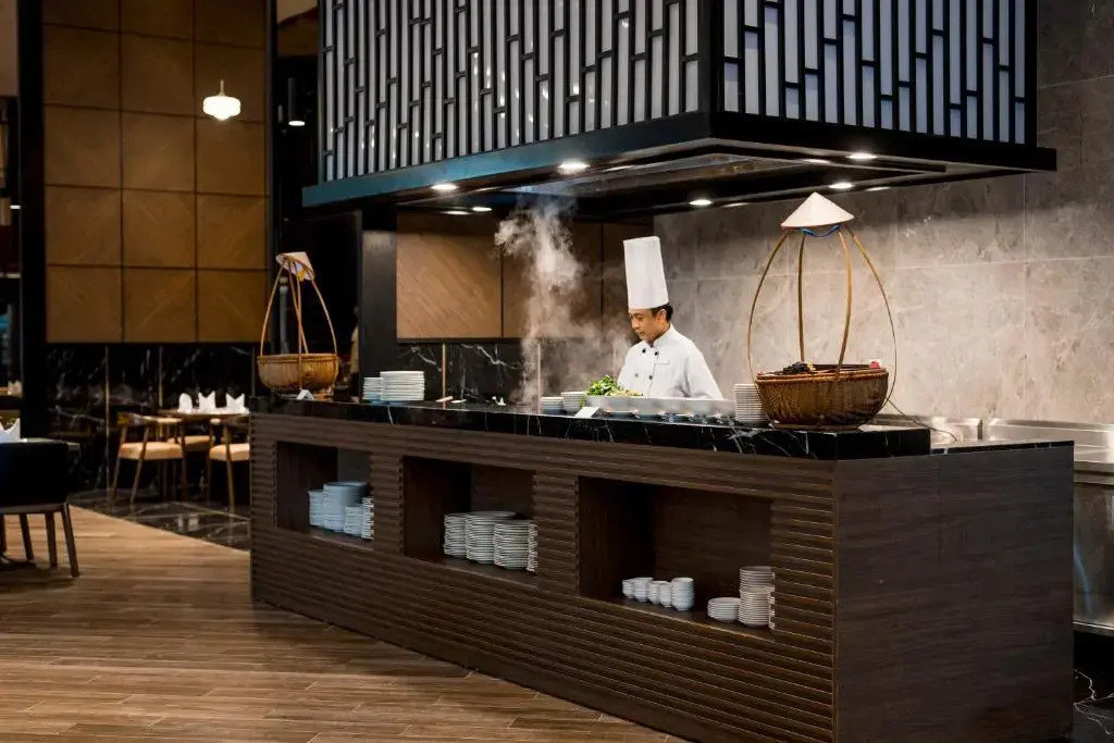 Ramada Hotel & Suites by Wyndham Halong Bay View