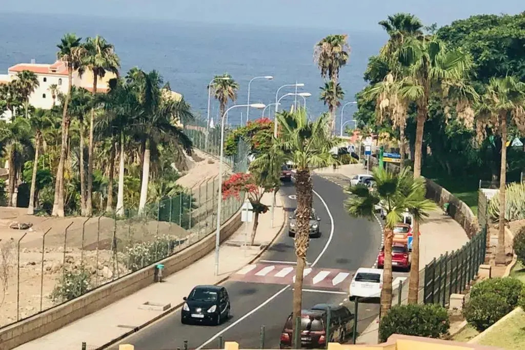 Stylish and private 1 bed apartment in San Eugenio