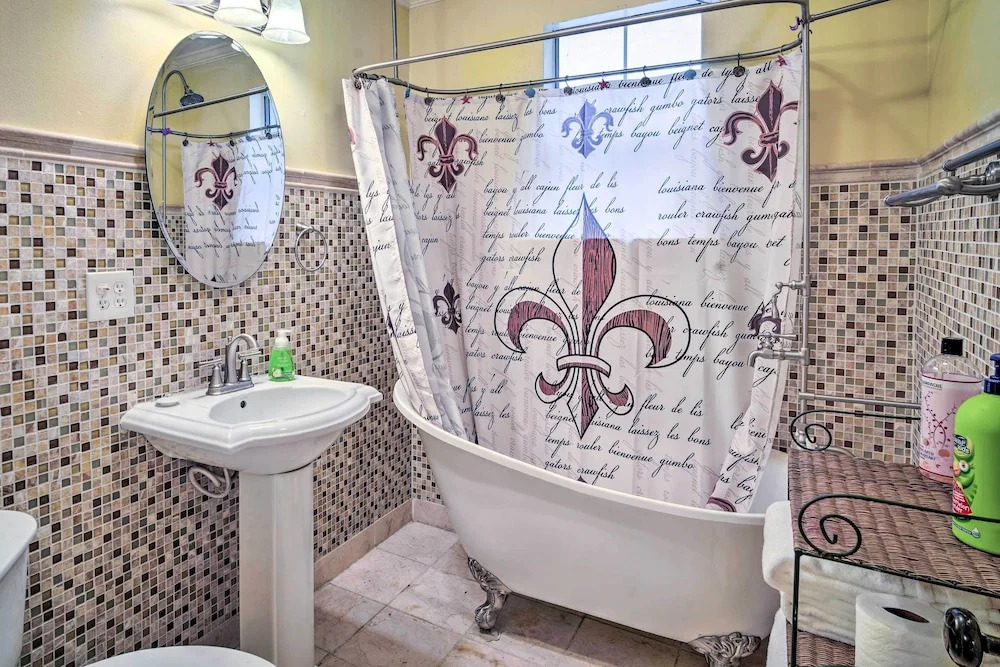 Vintage Louisiana Vacation Rental Home