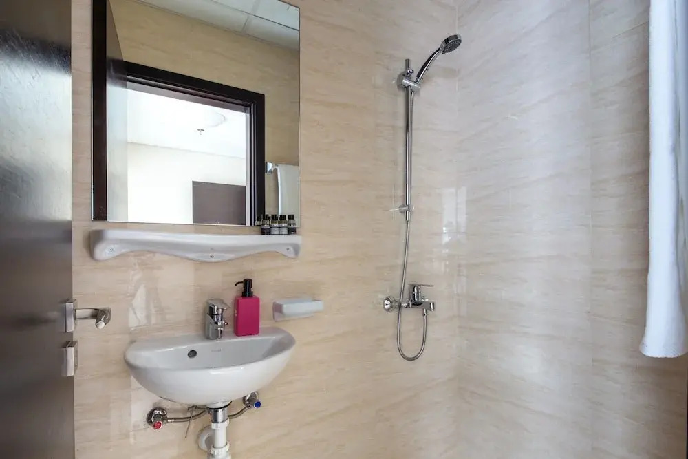 Rich & Vibrant 2BR With Study in Downtown Dubai