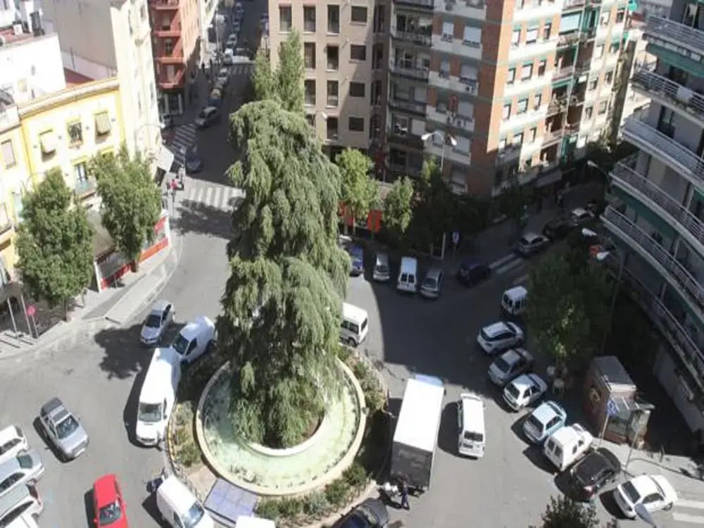 Dúplex con patio junto al centro