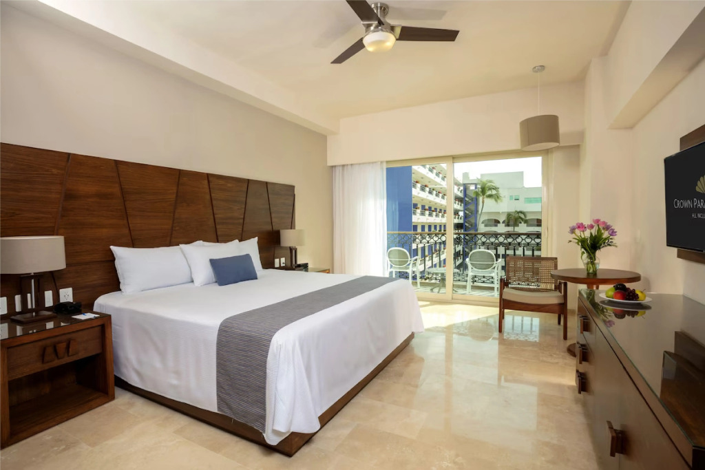 Crown Paradise Golden All Inclusive Resort