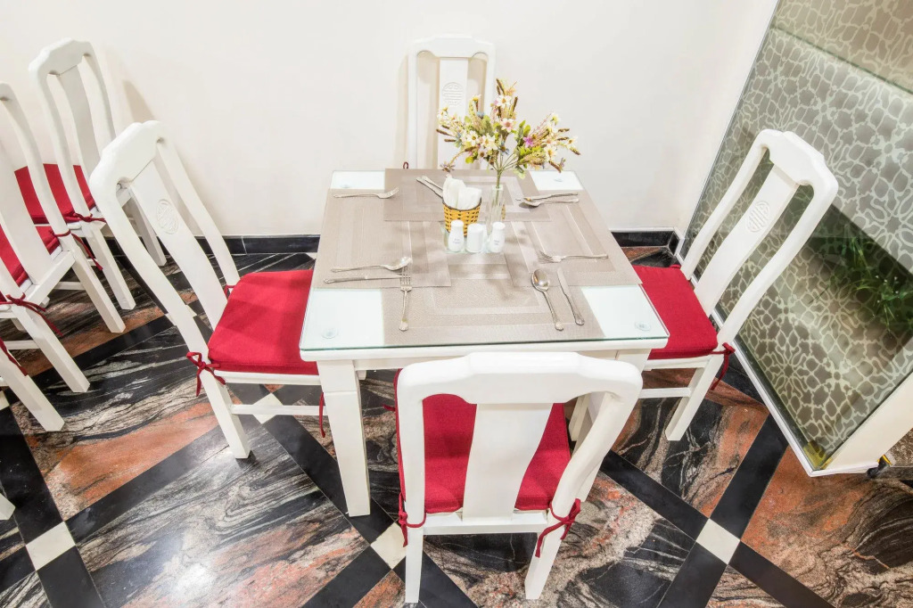 Riverside Boutique Hotel