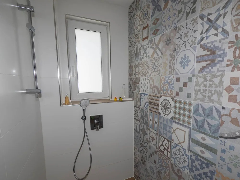 16Lilien Apartmentwohnung
