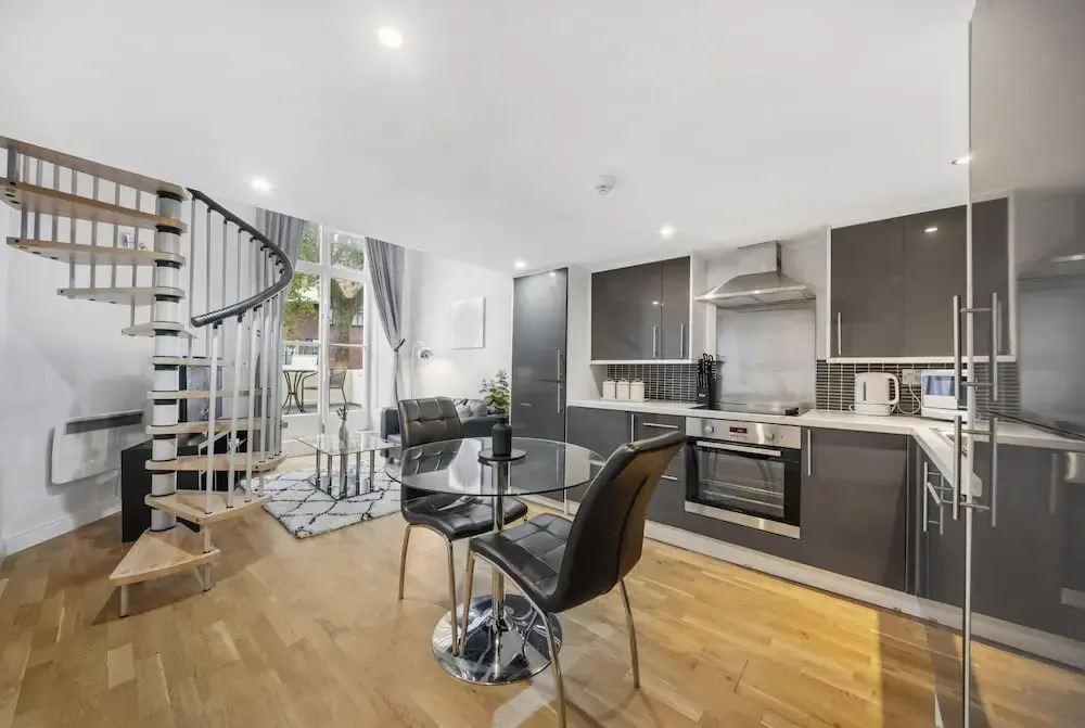 Modern Flat in Paddington