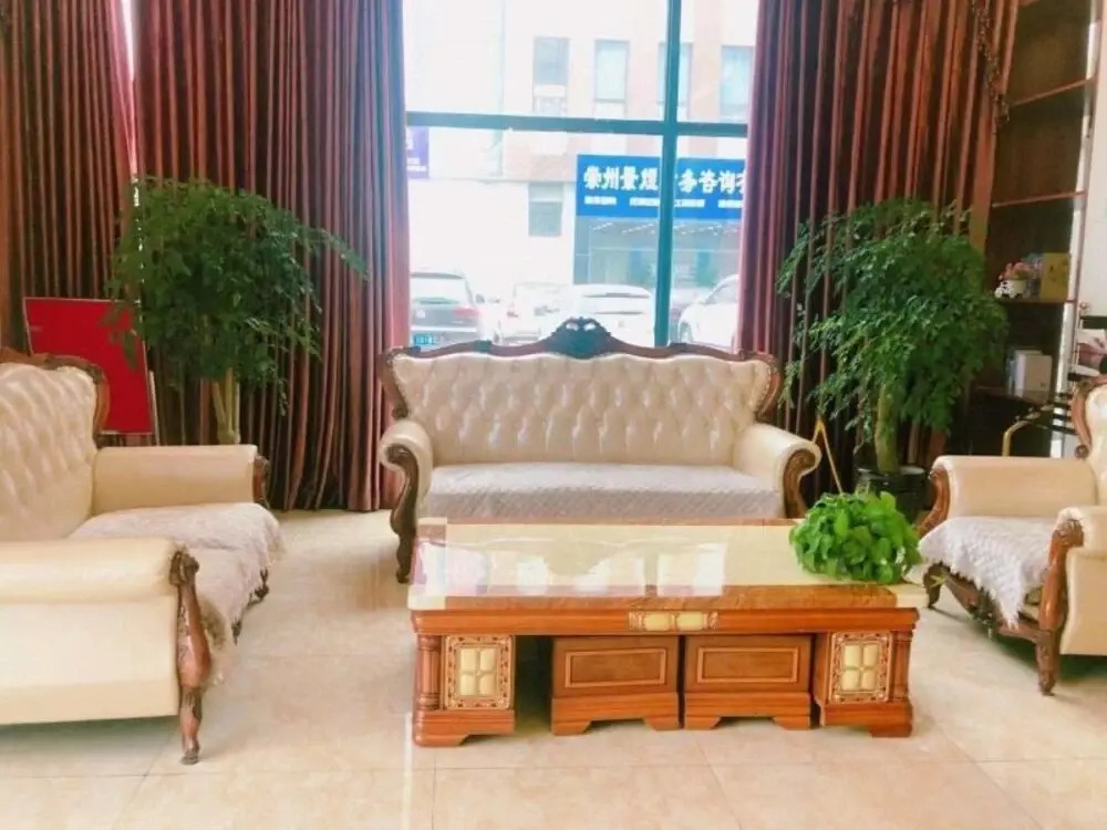 GreenTree Inn Chengdu Chongzhou Shiji Avenue Longteng Decorative City
