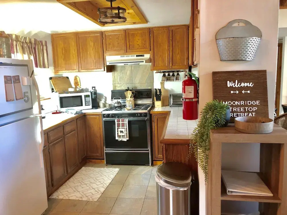 Moonridge Treetop Retreat